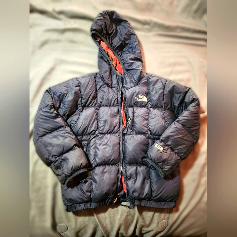 The North Face 550 youth reversible Puffer Jacket